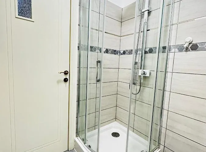Krisztina 21 *